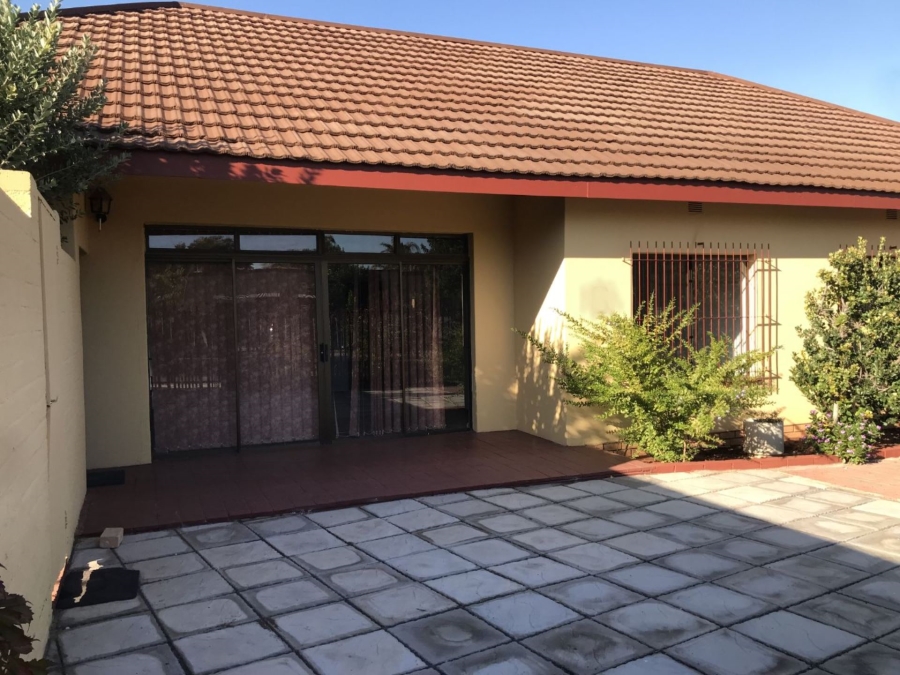 4 Bedroom Property for Sale in Oosterville Northern Cape